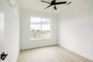 334 E Lake Dr, Buchanan Dam, TX 78609 - Photo 25