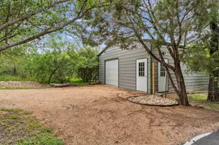 345 Co Rd 410A, Spicewood, TX 78669 - Photo 35