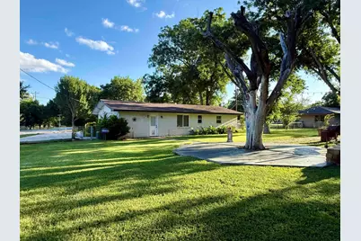 1101 Hackberry Drive, Marble Falls, TX 78654 - Photo 7