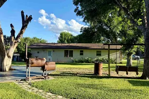 1101 Hackberry Dr, Marble Falls, TX 78654 - Photo 11