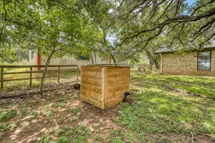 306 Pecan Dr, Kingsland, TX 78639 - Photo 35