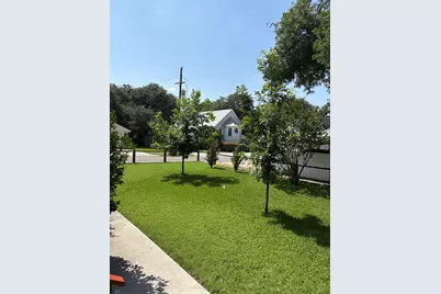 506 W Storey Street, San Saba, TX 76877 - Photo 33