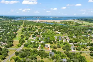 808 Pecan Ln, Cottonwood Shores, TX 78657 - Photo 33