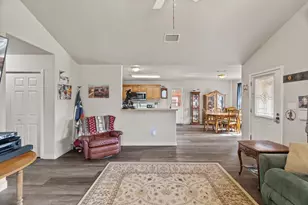 808 Pecan Ln, Cottonwood Shores, TX 78657 - Photo 7