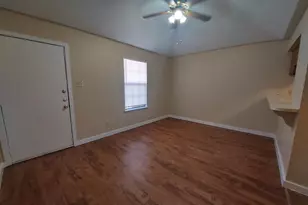 1116 9th St, Marble Falls, TX 78654 - Photo 3