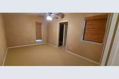 704 Hsb Blvd #E, Horseshoe Bay, TX 78657 - Photo 3