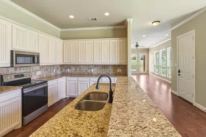 340 Sun Ray, Horseshoe Bay, TX 78657 - Photo 13