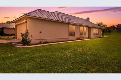 340 Sun Ray, Horseshoe Bay, TX 78657 - Photo 3