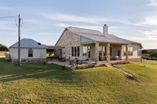 1130 Crownover Ln, Round Mountain, TX 78663 - Photo 25