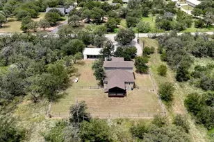 1706 Link Dr, Kingsland, TX 78639 - Photo 3