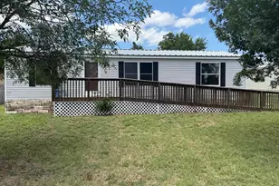 200 Sarah Cir, Llano, TX 78643 - Photo 3