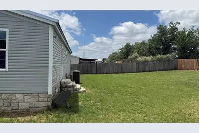 200 Sarah Circle, Llano, TX 78643 - Photo 7