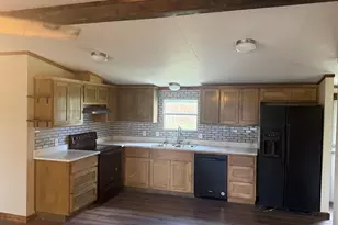 200 Sarah Cir, Llano, TX 78643 - Photo 15
