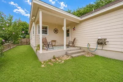1107 E College Street, Llano, TX 78643 - Photo 31