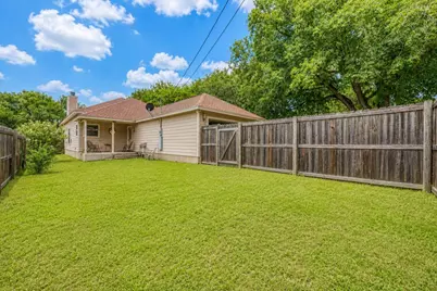1107 E College Street, Llano, TX 78643 - Photo 31