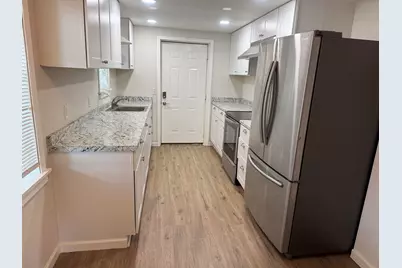 201 S Rhomberg Street, Burnet, TX 78611 - Photo 3