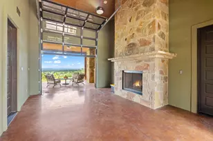 935 Scenic View Dr, Marble Falls, TX 78654 - Photo 19