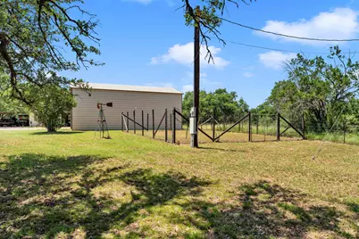 627 Ranch Road 2323, Llano, TX 78643 - Photo 33