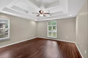 212 Knights Row St, Cottonwood Shores, TX 78657 - Photo 9