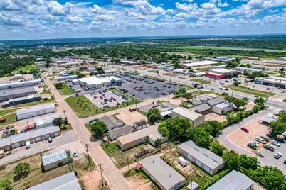 2402 Commerce, Marble Falls, TX 78654 - Photo 5