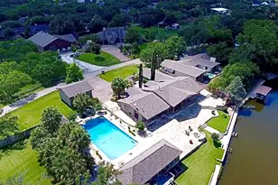 311 Oleander Dr, Marble Falls, TX 78654 - Photo 3