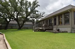 311 Oleander Dr, Marble Falls, TX 78654 - Photo 35