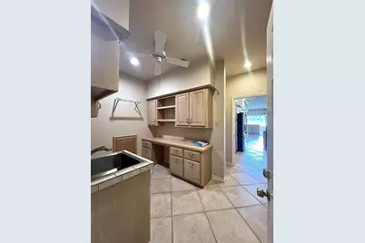 312 N Big Spur Avenue, Horseshoe Bay, TX 78657 - Photo 35