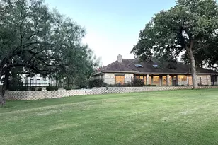 312 N Big Spur Ave, Horseshoe Bay, TX 78657 - Photo 3