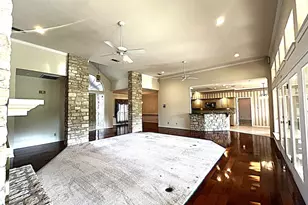 312 N Big Spur Ave, Horseshoe Bay, TX 78657 - Photo 13