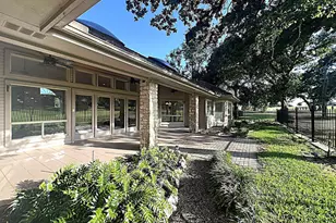 312 N Big Spur Ave, Horseshoe Bay, TX 78657 - Photo 7
