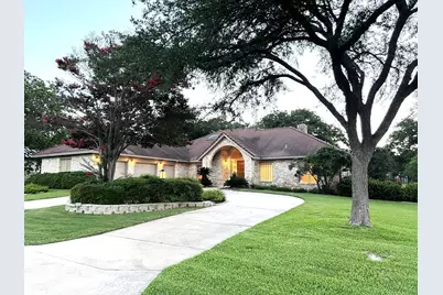 312 N Big Spur Avenue, Horseshoe Bay, TX 78657 - Photo 1