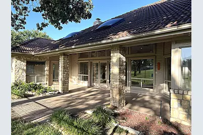 312 N Big Spur Avenue, Horseshoe Bay, TX 78657 - Photo 5