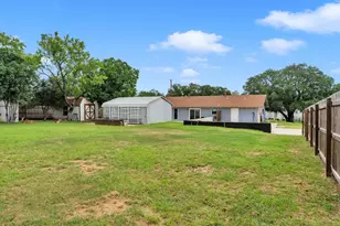 2208 Belaire Dr, Granite Shoals, TX 78654 - Photo 5