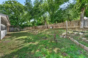 1010 Louise St, Marble Falls, TX 78654 - Photo 27