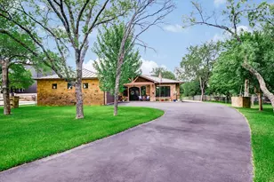 3114A Oak Ridge Dr, Horseshoe Bay, TX 78657 - Photo 3