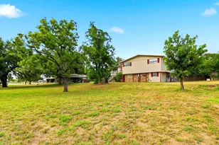 321 Bluebriar Ln, Buchanan Dam, TX 78609 - Photo 7