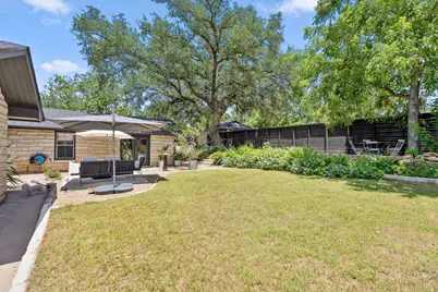 501 Avenue E, Marble Falls, TX 78654 - Photo 29