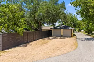501 Avenue E, Marble Falls, TX 78654 - Photo 31