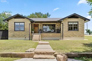501 Avenue E, Marble Falls, TX 78654 - Photo 1