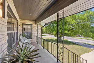 501 Avenue E, Marble Falls, TX 78654 - Photo 3