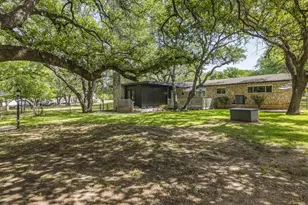 330 Yucca Dr Dr, Kingsland, TX 78639 - Photo 21