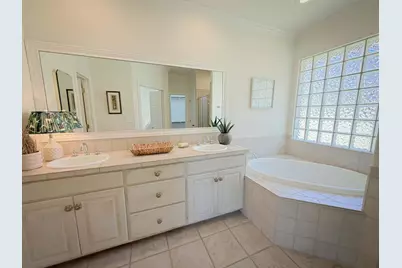 500 Free Rein, Horseshoe Bay, TX 78657 - Photo 17