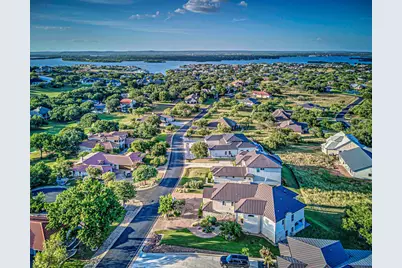 207 Florentine, Horseshoe Bay, TX 78657 - Photo 9