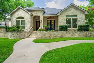 332 San Saba St, Meadowlakes, TX 78654 - Photo 3