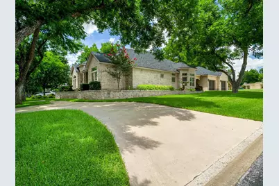 332 San Saba Street, Meadowlakes, TX 78654 - Photo 5