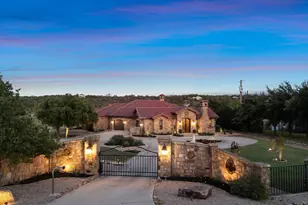 481 Chimney Cove Dr, Marble Falls, TX 78654 - Photo 1