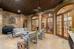 481 Chimney Cove Dr, Marble Falls, TX 78654 - Photo 23