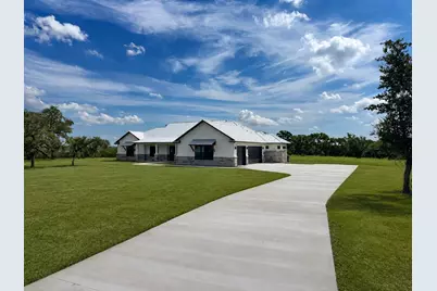 396 Burnet Oaks Drive, Burnet, TX 78611 - Photo 1