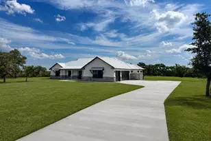 396 Burnet Oaks Dr, Burnet, TX 78611 - Photo 1