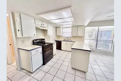 601 Freerein, Horseshoe Bay, TX 78657 - Photo 7